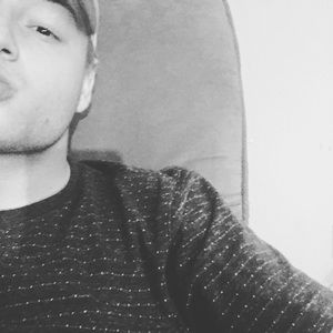 Meet your Posher, Vic